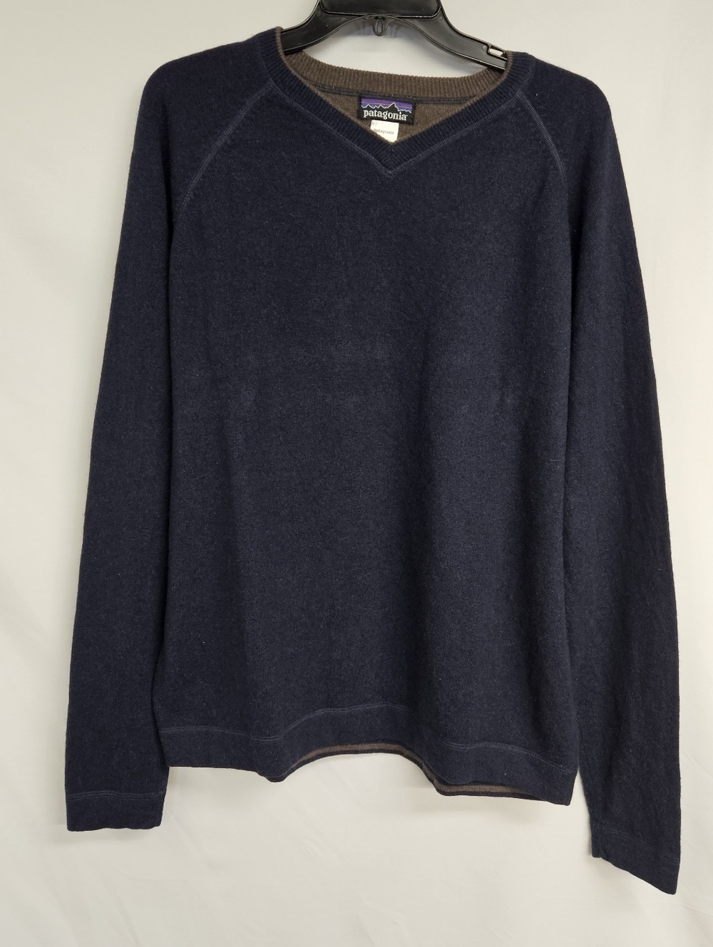 Patagonia Cask V-Neck Men’s Size X-LARGE 100% Cashmere Sweater Casual
